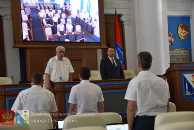 Жаркая июльская сессия Заксобрания Севастополя даст позитивные законодательные всходы?